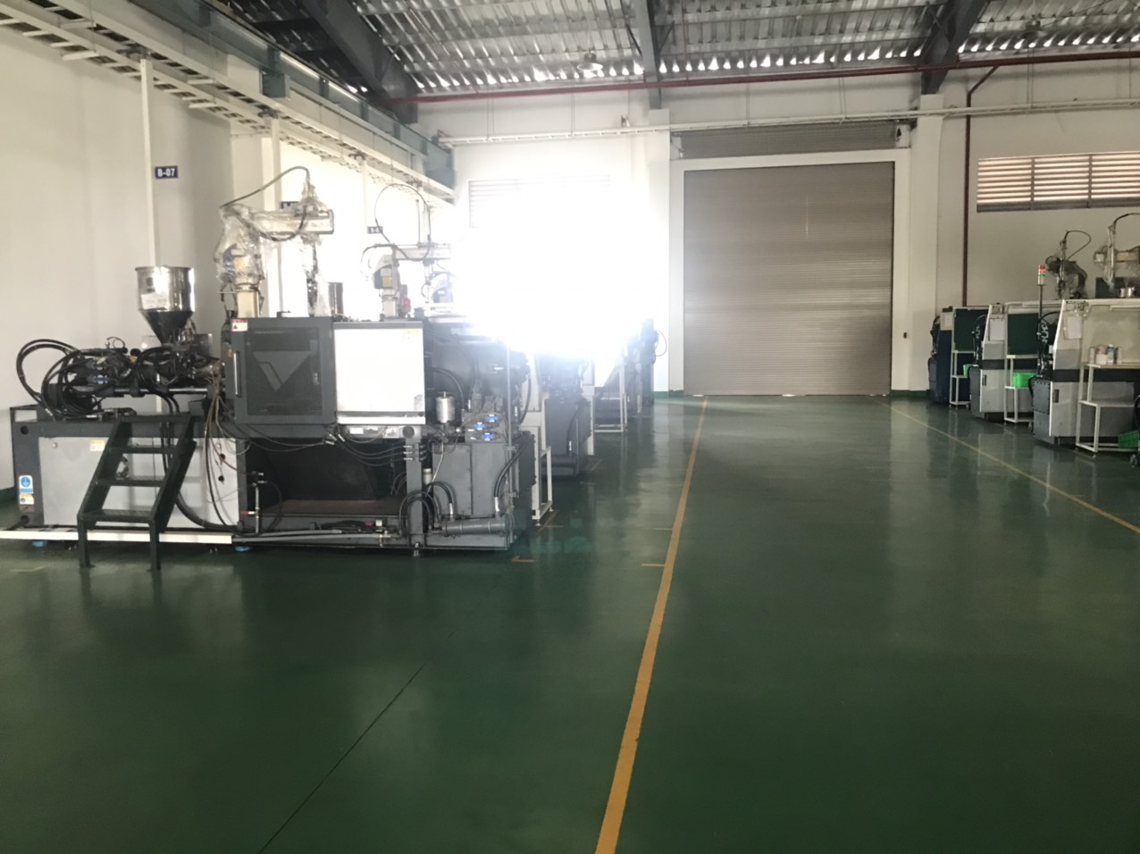 plastic injection machine (4).jpg
